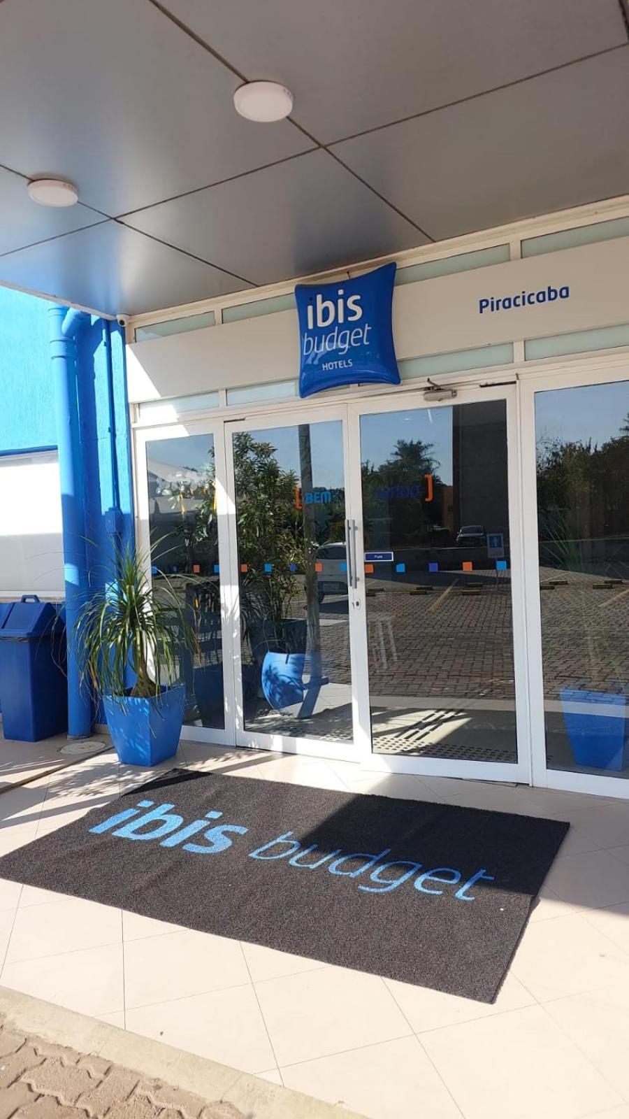 Ibis Budget 피라시카바 외부 사진